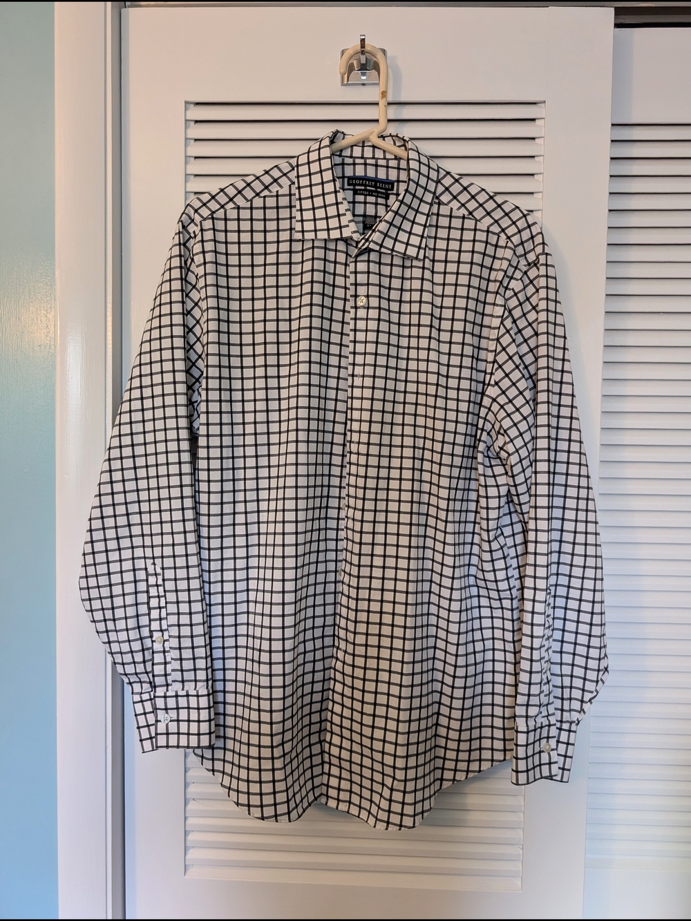 Geoffrey Beene Black and White Grid Button-Up Shirt